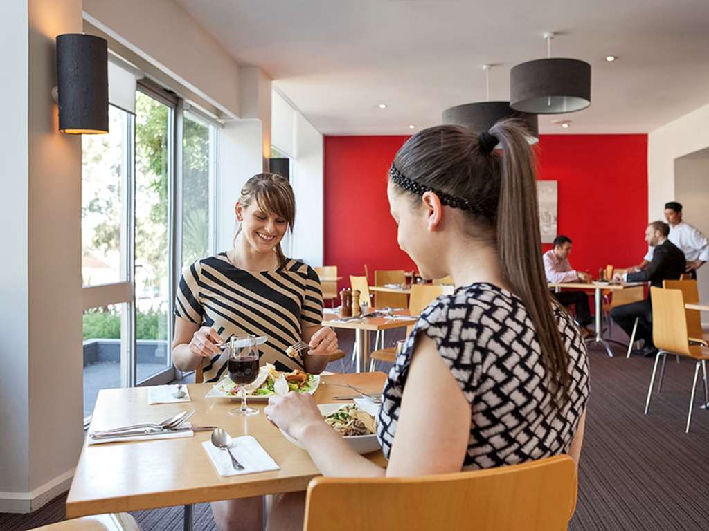 Mercure North Melbourne Restoran fotoğraf